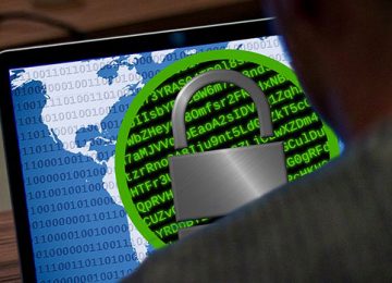Kaj je DDoS napad in kako se ga lahko ubranimo?
